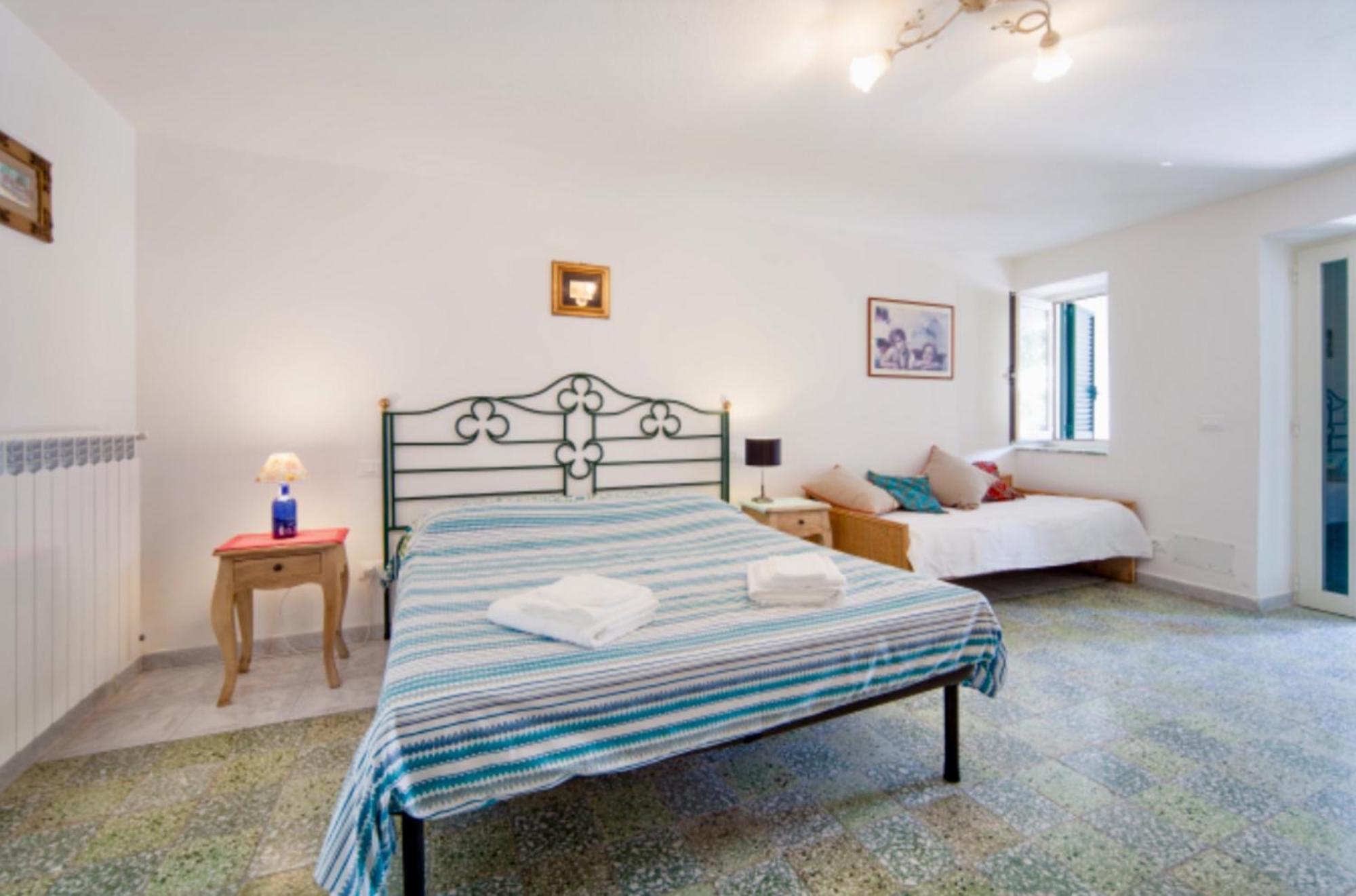 Villa Vincenzo Di Meglio Barano dʼIschia Chambre photo